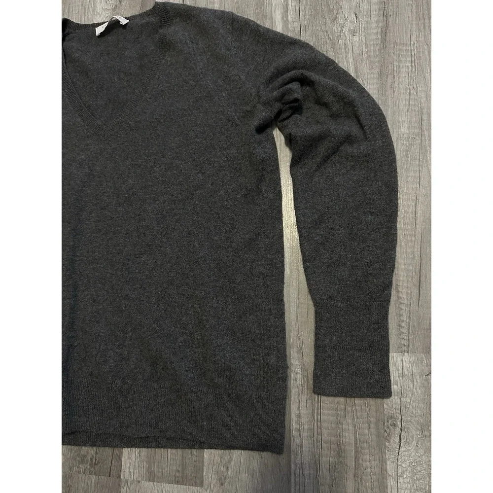 Everlane 100% Cashmere Grey V-Neck Sweater Women's‎ Medium